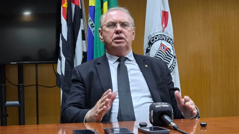 Gaviões cobra transparência após denúncia contra presidente do Corinthians