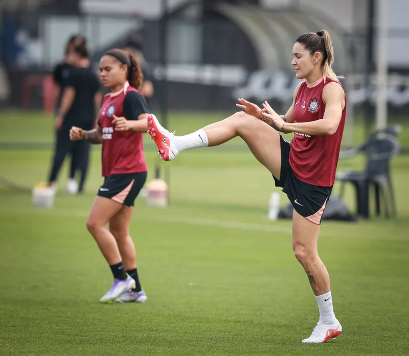 Corinthians tem retornos com restrições antes da decisão do Brasileirão Feminino