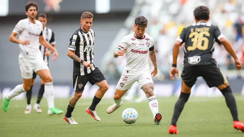 Fluminense perde para o Atlético-MG antes de decisão pela Libertadores