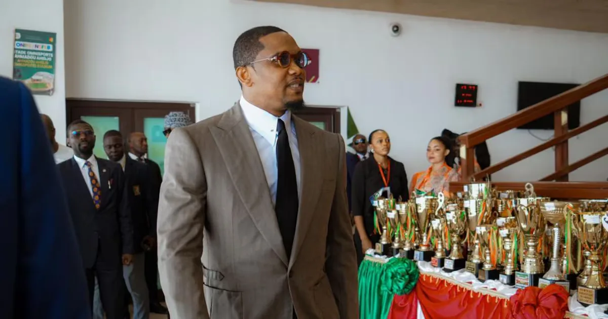 Caso de pagamento russo chega à ética da Fifa e envolve Samuel Eto’o