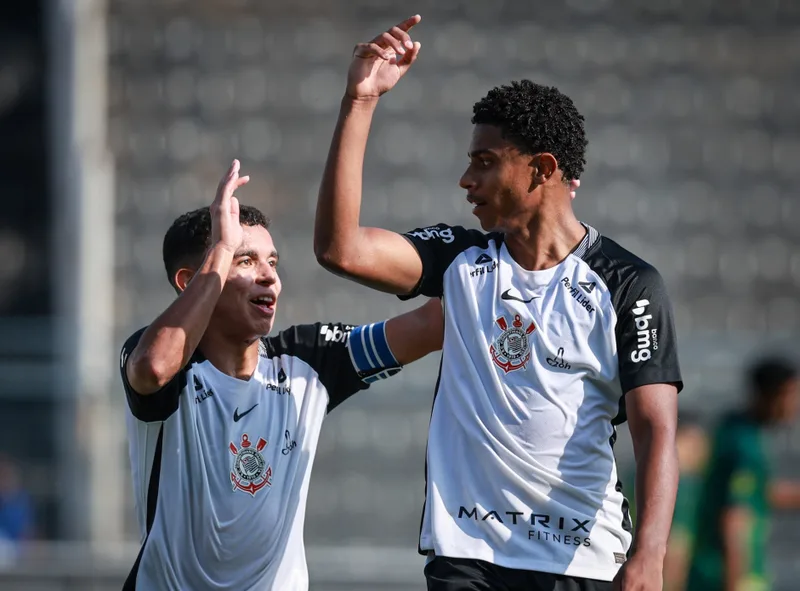 Corinthians espera rival das oitavas após vitória no Paulista Sub-20