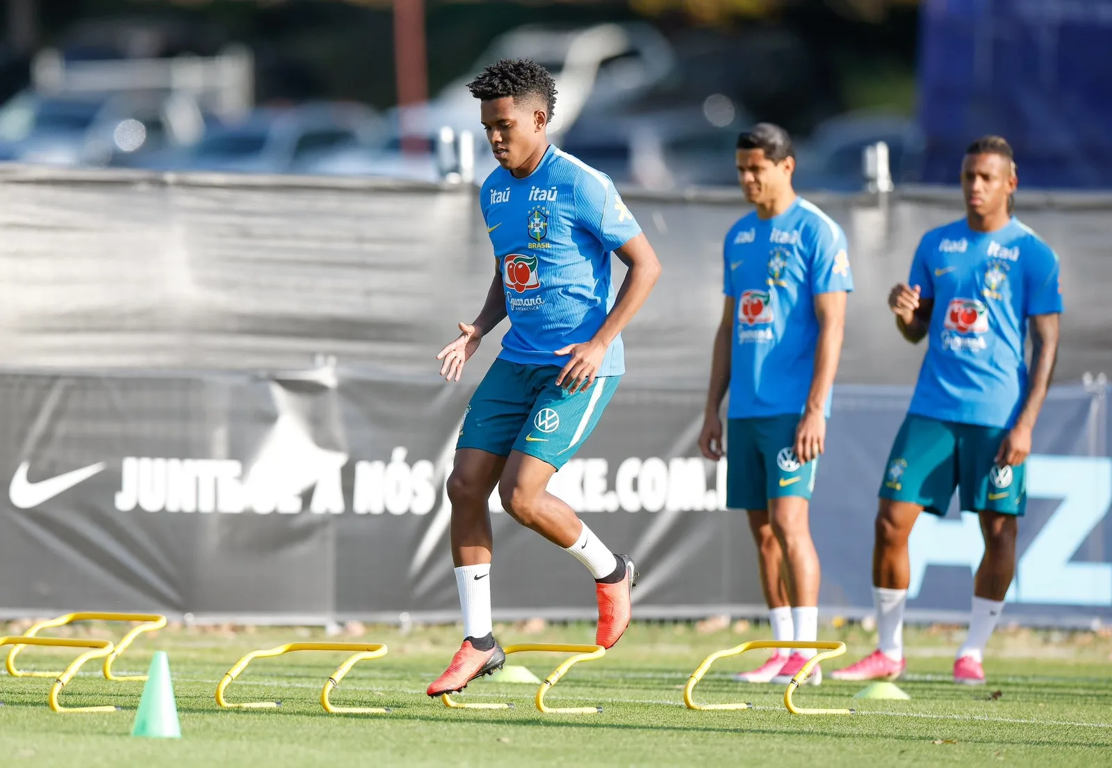 Amistosos com Austrália e Índia servem para Ancelotti testar opções no Brasil