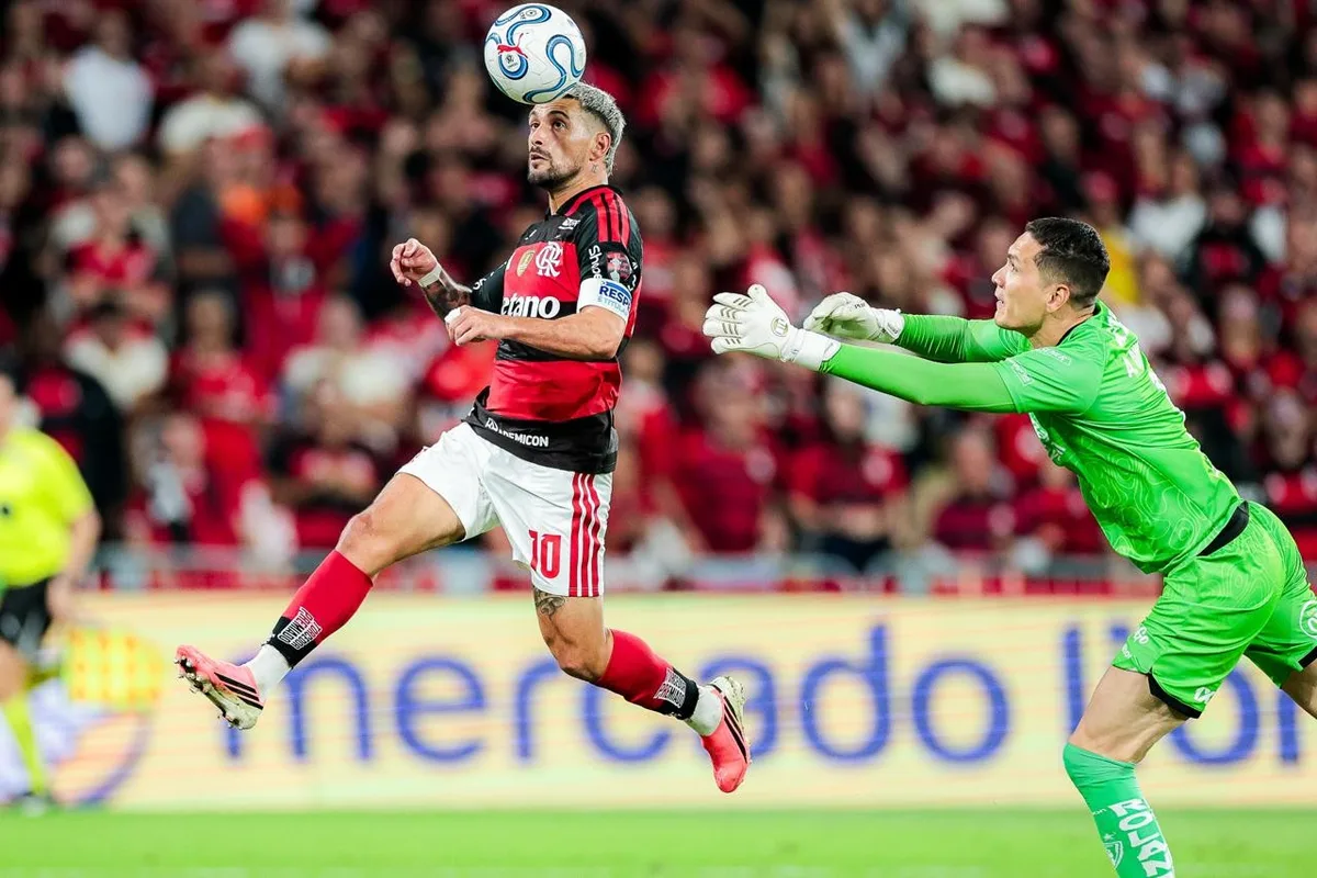 Aldair Quintana, algoz do Flamengo, recebeu nome em homenagem a ídolo rubro-negro