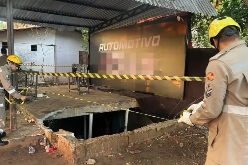 Bombeiros resgatam vítima presa em vão após queda de reservatório em Abadia de Goiás