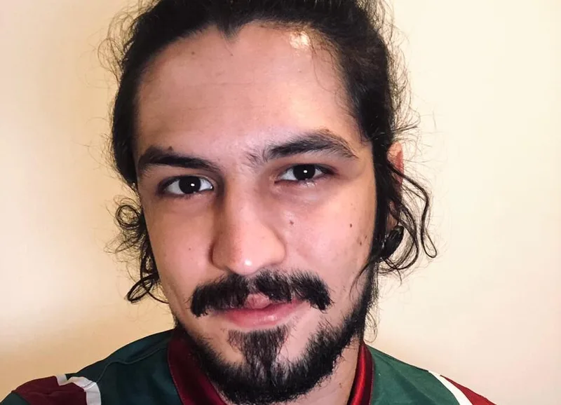 Gabriel Leone participa de ação do Fluminense antes da semifinal da Libertadores
