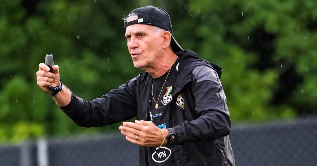 Carlos Queiroz deixa a seleção de Gana após início ruim nas eliminatórias