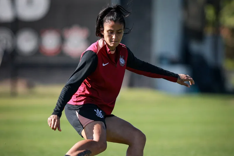 Emily Lima espera ter Jaqueline nas semifinais do Brasileirão Feminino