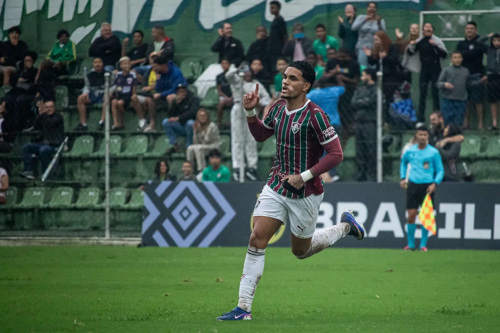 Fluminense bate o Botafogo e avança às quartas do Brasileirão Sub-17