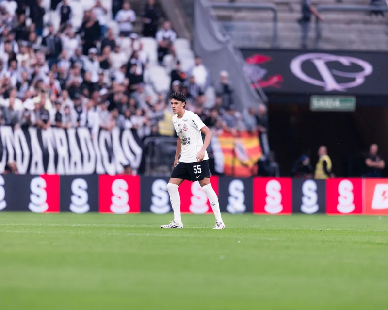 Iago Machado ganha espaço e lidera ranking de jovens titulares no Brasileirão