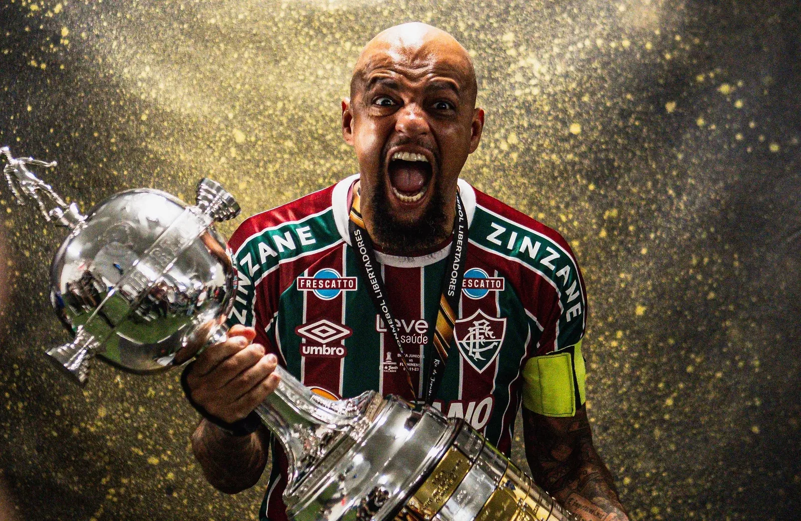 Felipe Melo reencontra torcida do Fluminense e é recebido com gritos de “RUF”