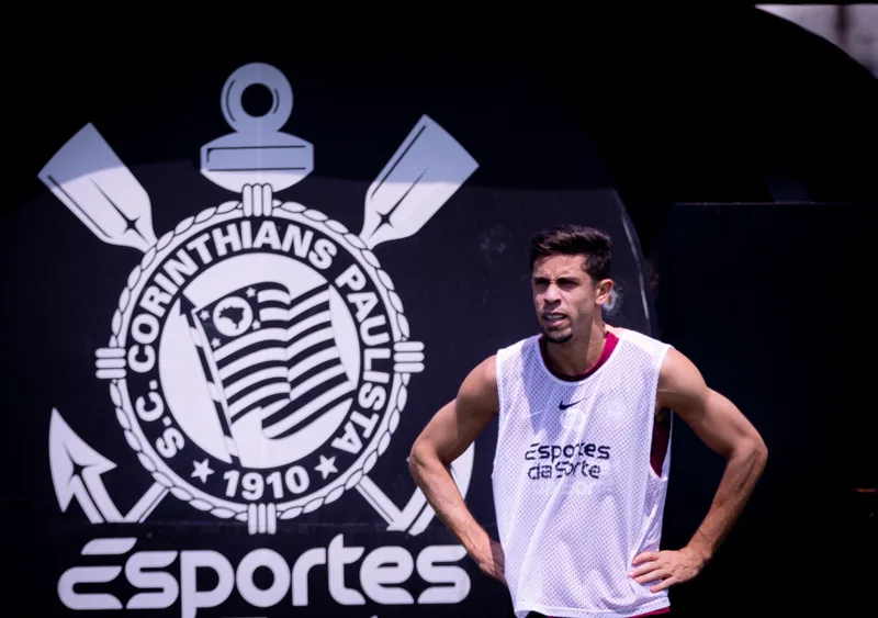 Corinthians ganha reforços no campo, mas Yuri Alberto ainda é acompanhado