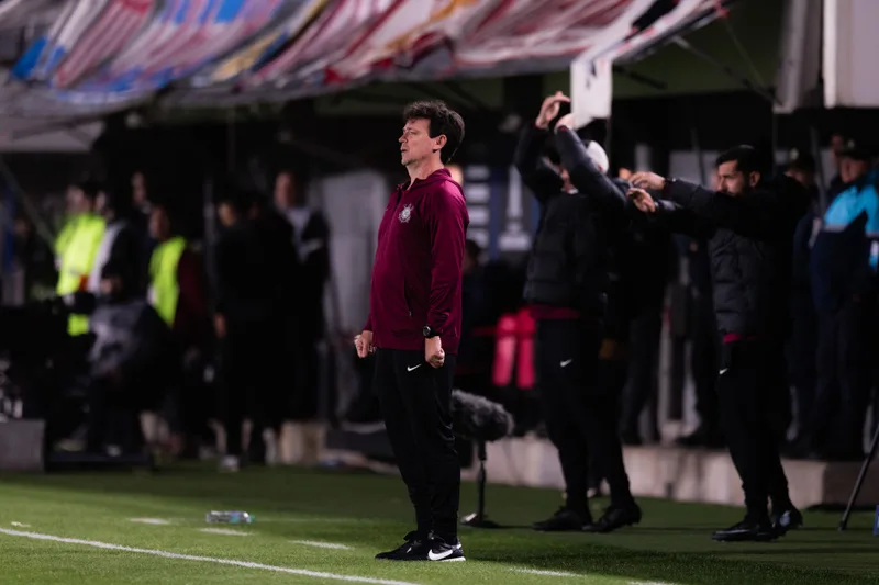 Corinthians encara Estudiantes para encerrar jejum e avançar na Libertadores