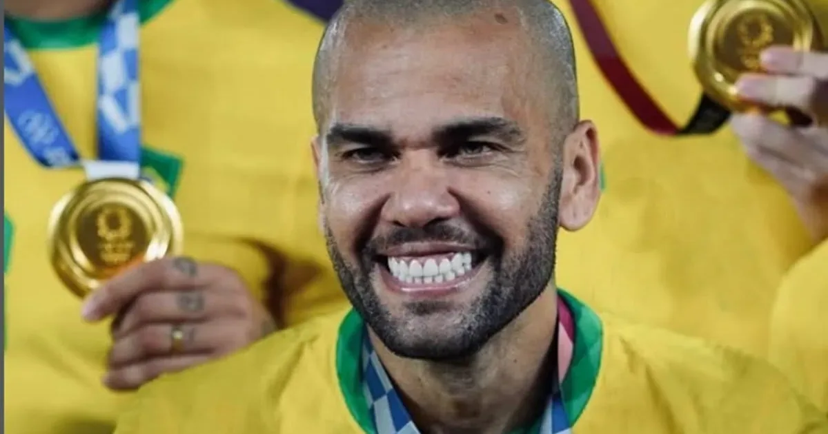 Daniel Alves e Joana Sanz celebram primeiro aniversário de Julieta na Espanha