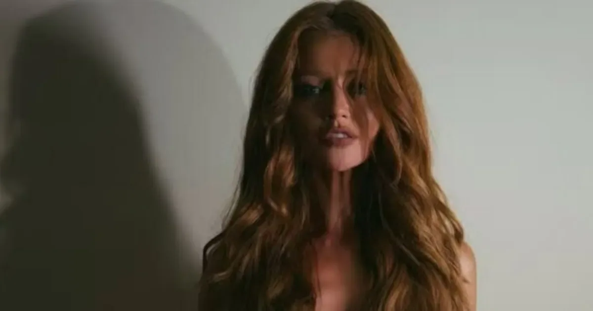 Cintia Dicker compartilha novo álbum após fim do casamento com Pedro Scooby