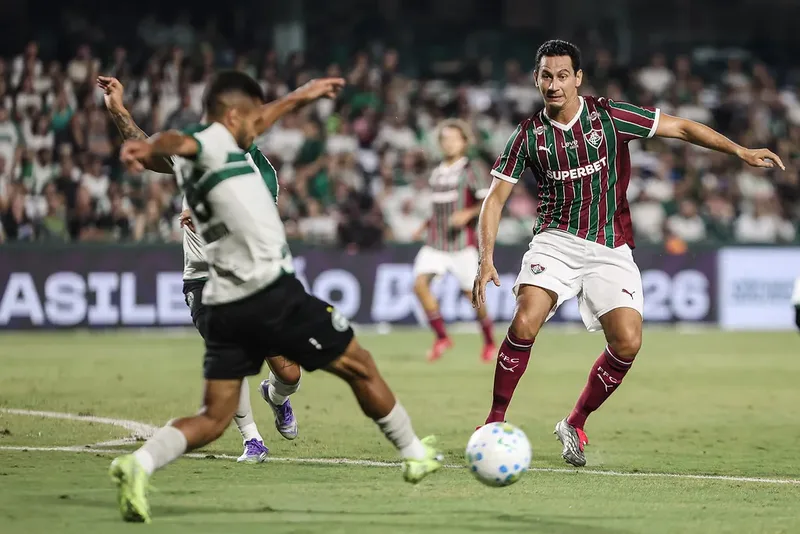 Fluminense encara Coritiba no Maracanã pela 29ª rodada do Brasileirão