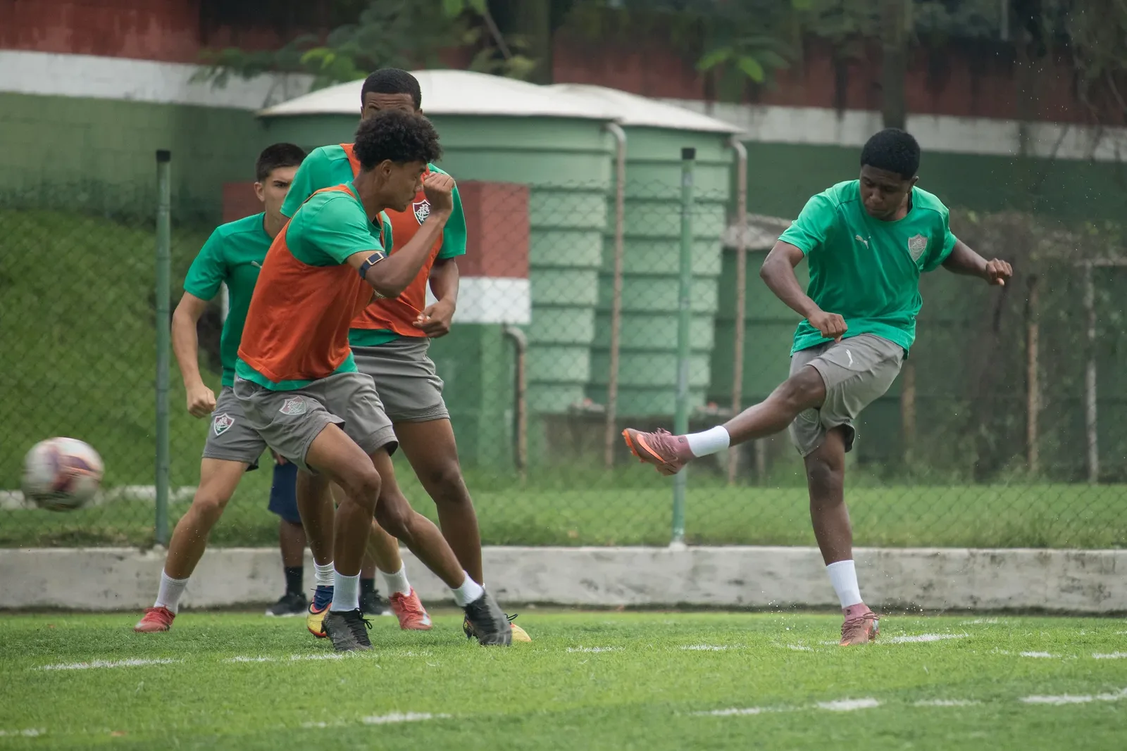 Fluminense recebe o Cruzeiro pelo Brasileirão Sub-17 neste domingo