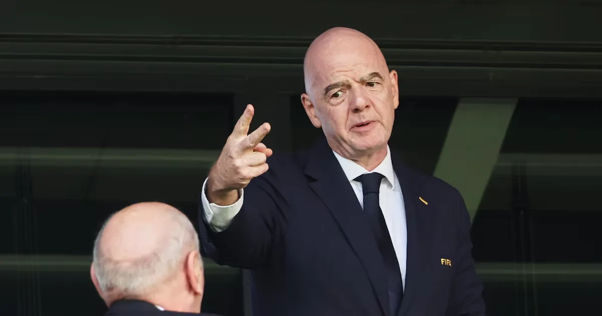 Disputa sobre plano comercial da Fifa chega à eleição de Infantino