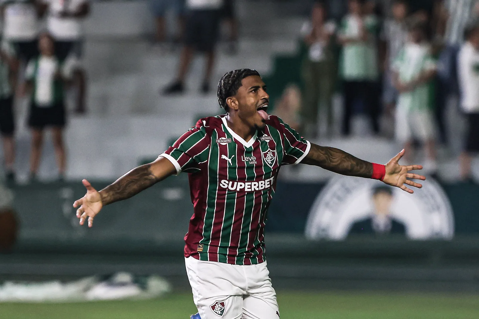 Fluminense encara o Coritiba após empate no primeiro turno