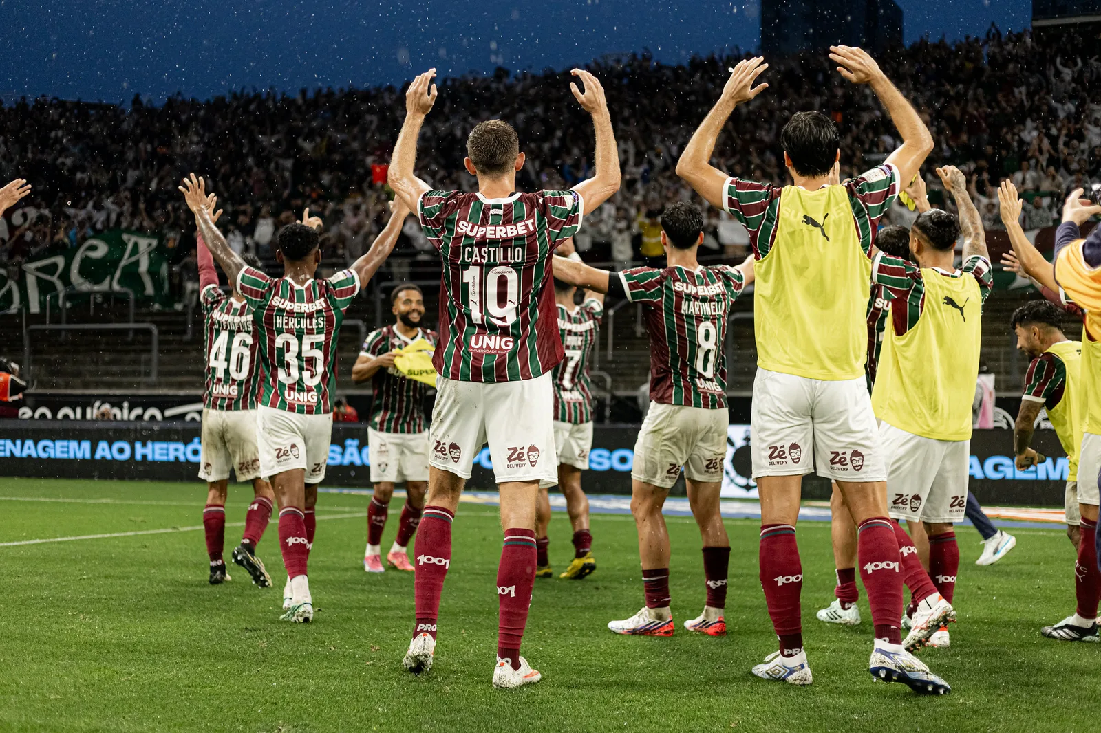 Fluminense divide liderança de mandantes e mira retorno ao Maracanã