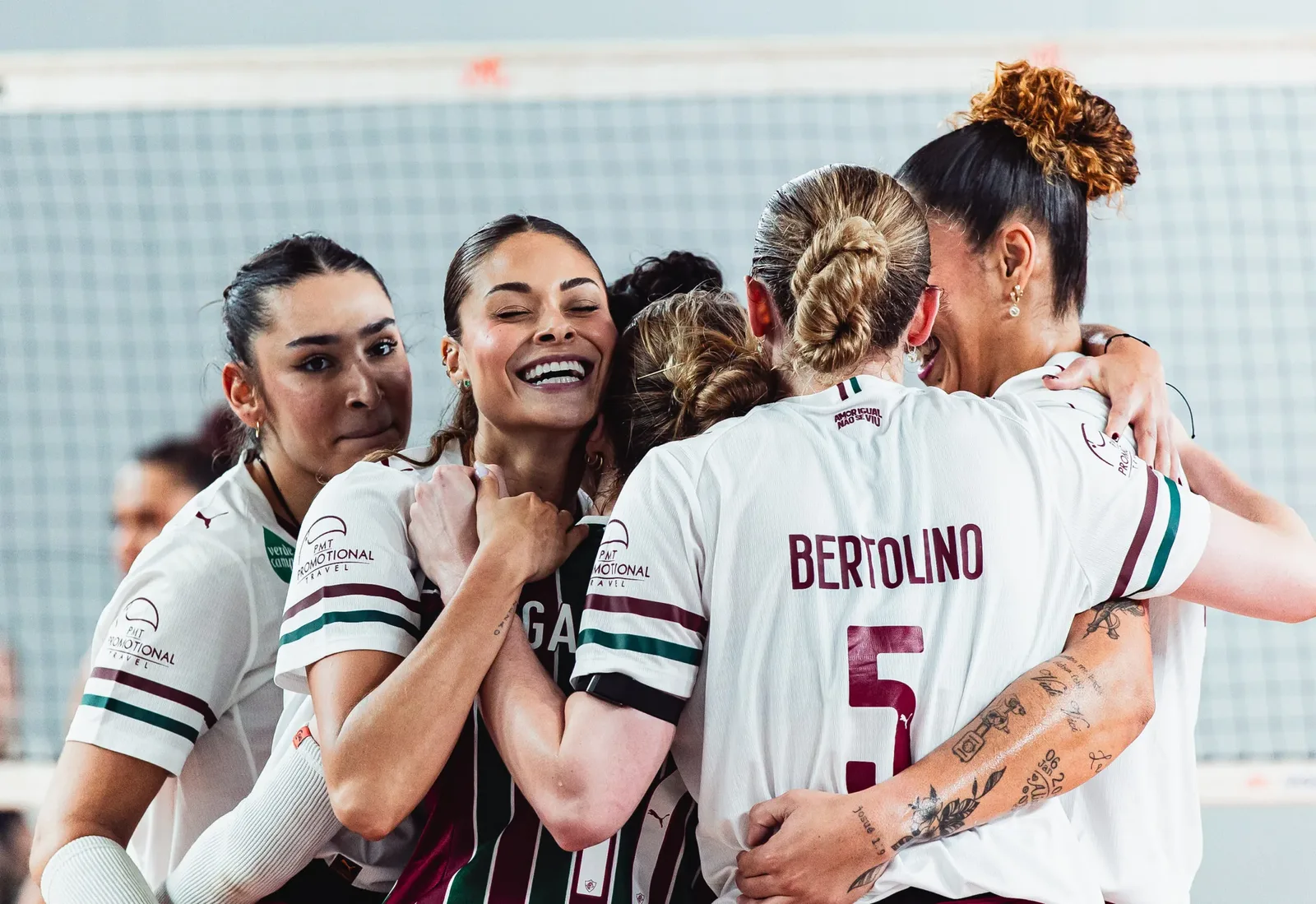 Fluminense supera Universitario e leva a Copa Brasília de vôlei feminino