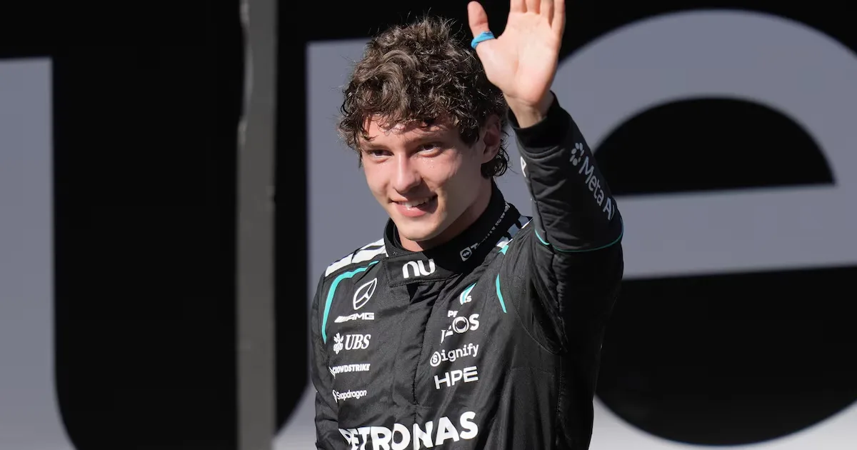 Antonelli evita pensar no título da F-1 apesar da liderança em 2026