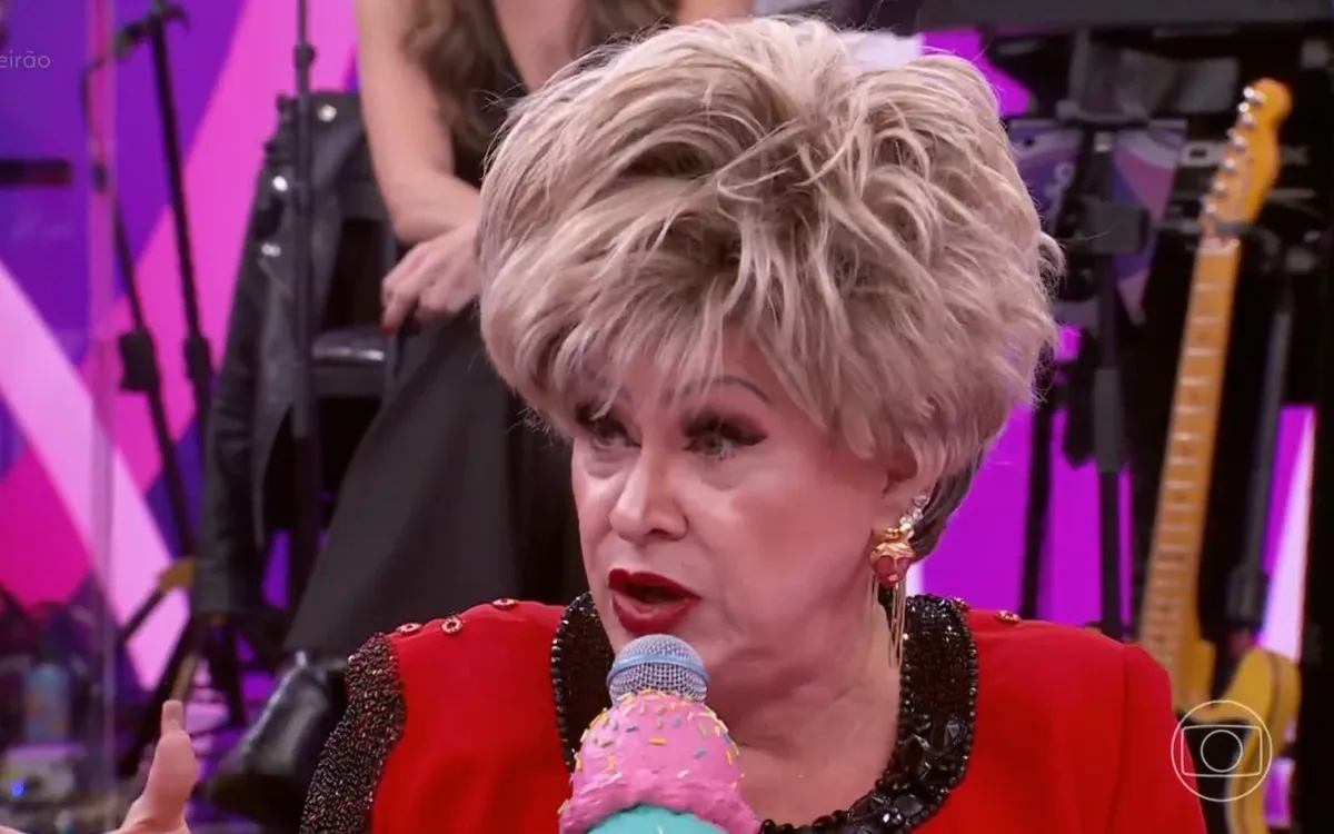 Nany People relembra confusão entre festa e velório em telegrama animado
