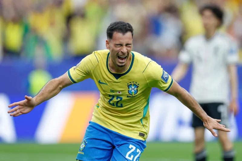 Martinelli deixa porta aberta para retorno ao Corinthians no futuro