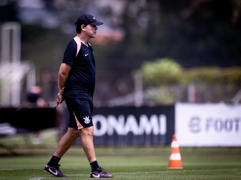 Com Raniele de volta, Corinthians define time para encarar o Fluminense