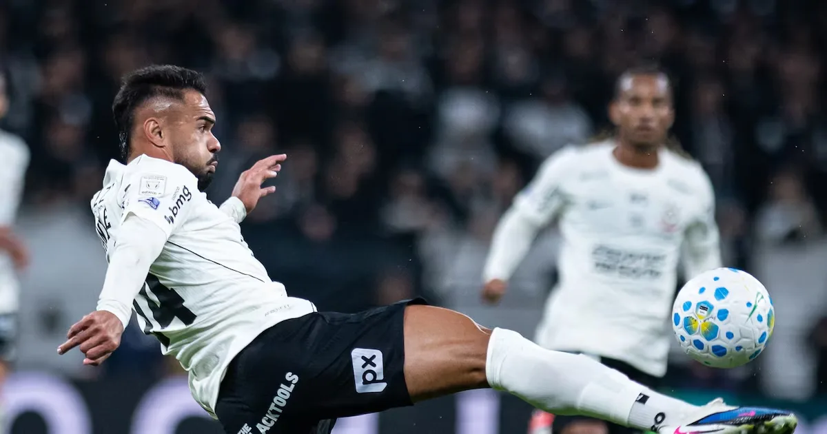 Raniele é suspenso e desfalca Corinthians contra o Estudiantes