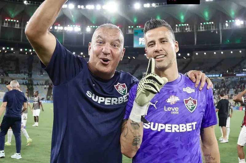Preparador do Fluminense destaca rotina de Fábio aos 46 anos