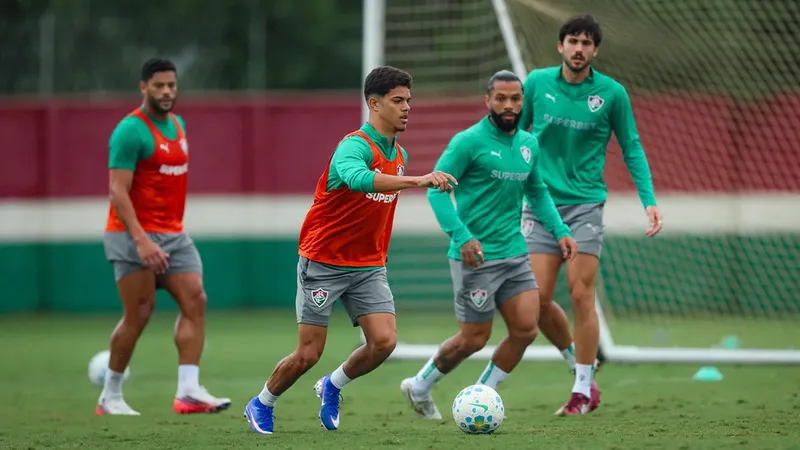 Fluminense retoma treinos no CT Carlos Castilho antes de duelo com Coritiba