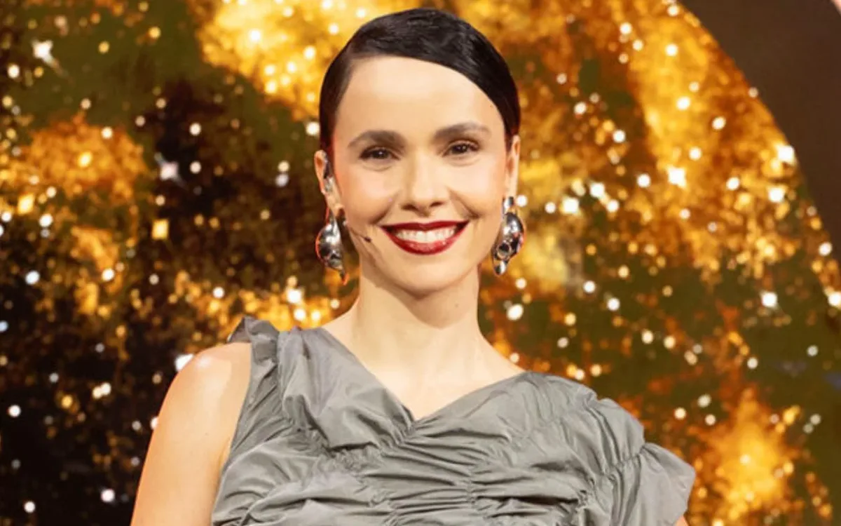 Débora Falabella garante presença até o fim de Avenida Brasil 2