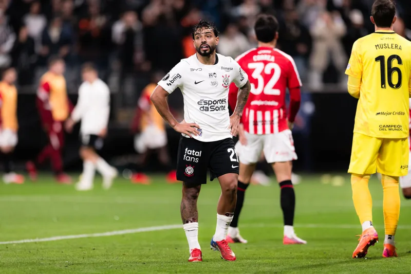 Matheus Bidu lamenta queda do Corinthians na Libertadores