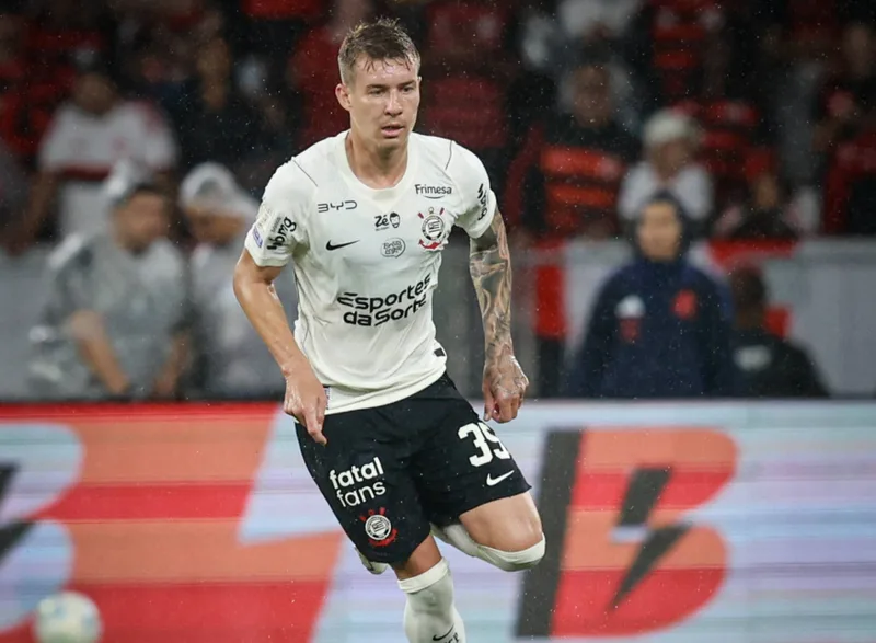 Charles retorna ao time titular do Corinthians após cinco meses