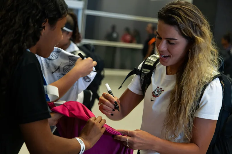 Tamires destaca apoio da Fiel e projeta reação no Morumbis