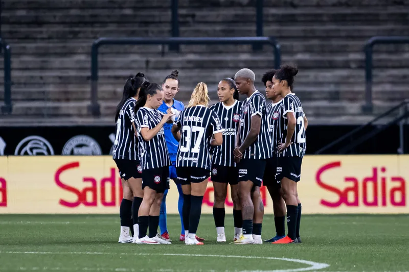 Corinthians encara São Paulo após confirmar vaga na decisão do Brasileirão Feminino