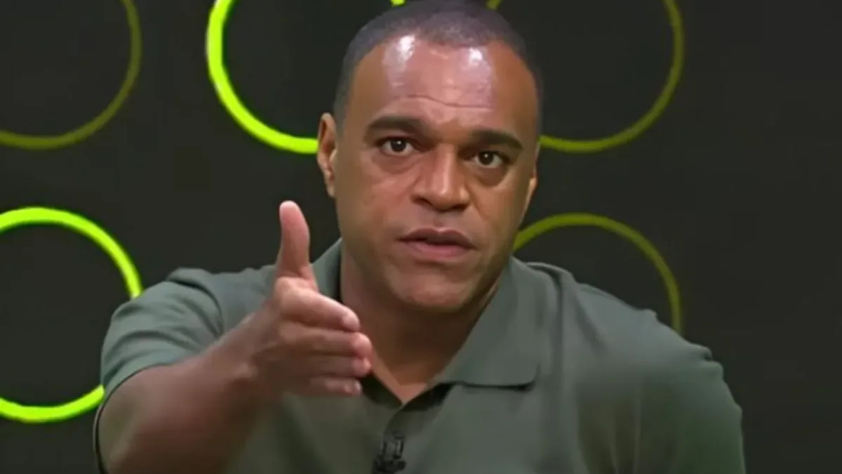 Denílson pede mais atenção a Martinelli na Seleção Brasileira