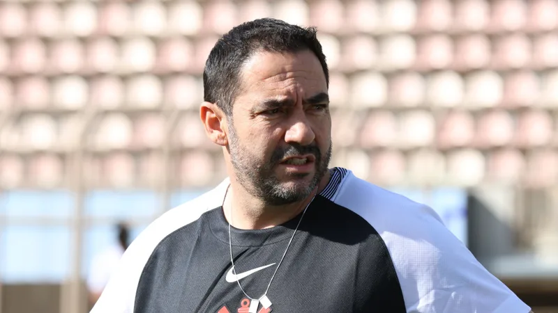 Chicão explica saída do Corinthians e diz que não planeja retornar ao clube