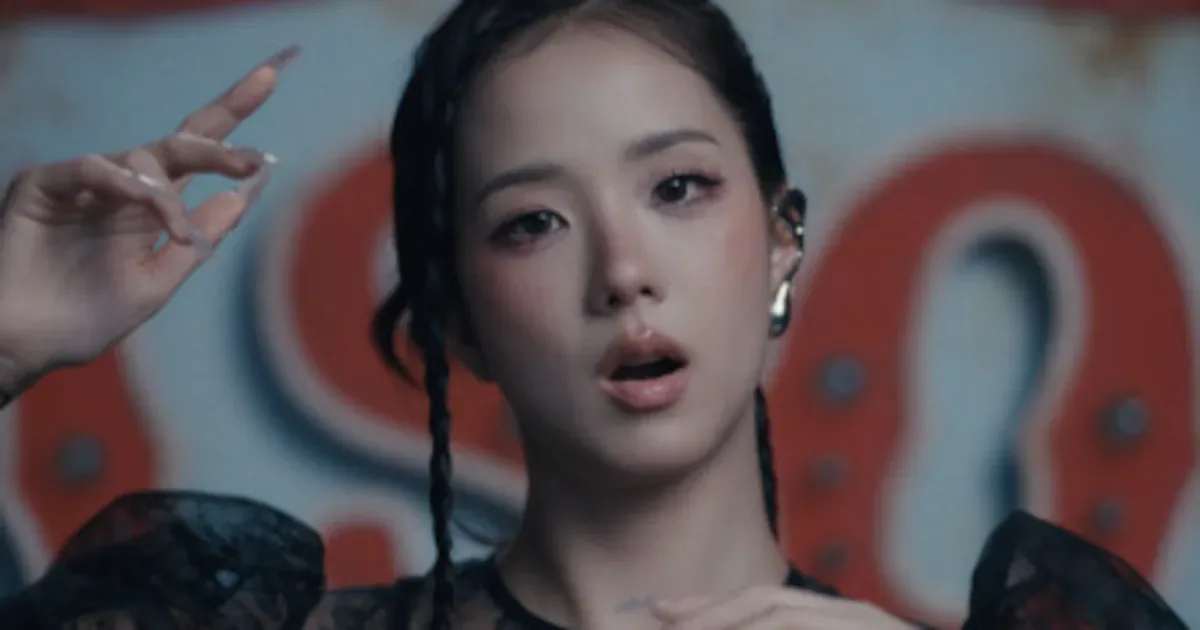 Jisoo apresenta “CLICK” e inicia nova etapa de sua carreira solo