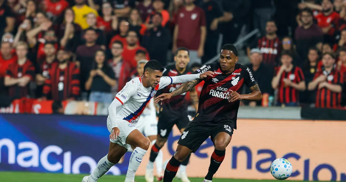 Mycael pega pênalti no fim, e Athletico-PR supera Bahia por 2 a 1
