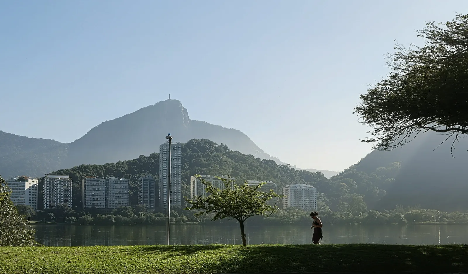 Rio terá sábado sem chuva, com máxima de 29°C e rajadas de vento