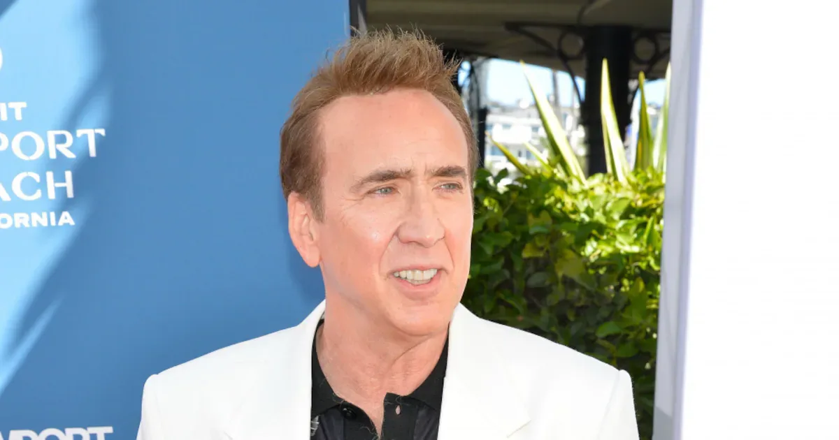 Cratera danifica entrada da mansão de Nicolas Cage em Malibu
