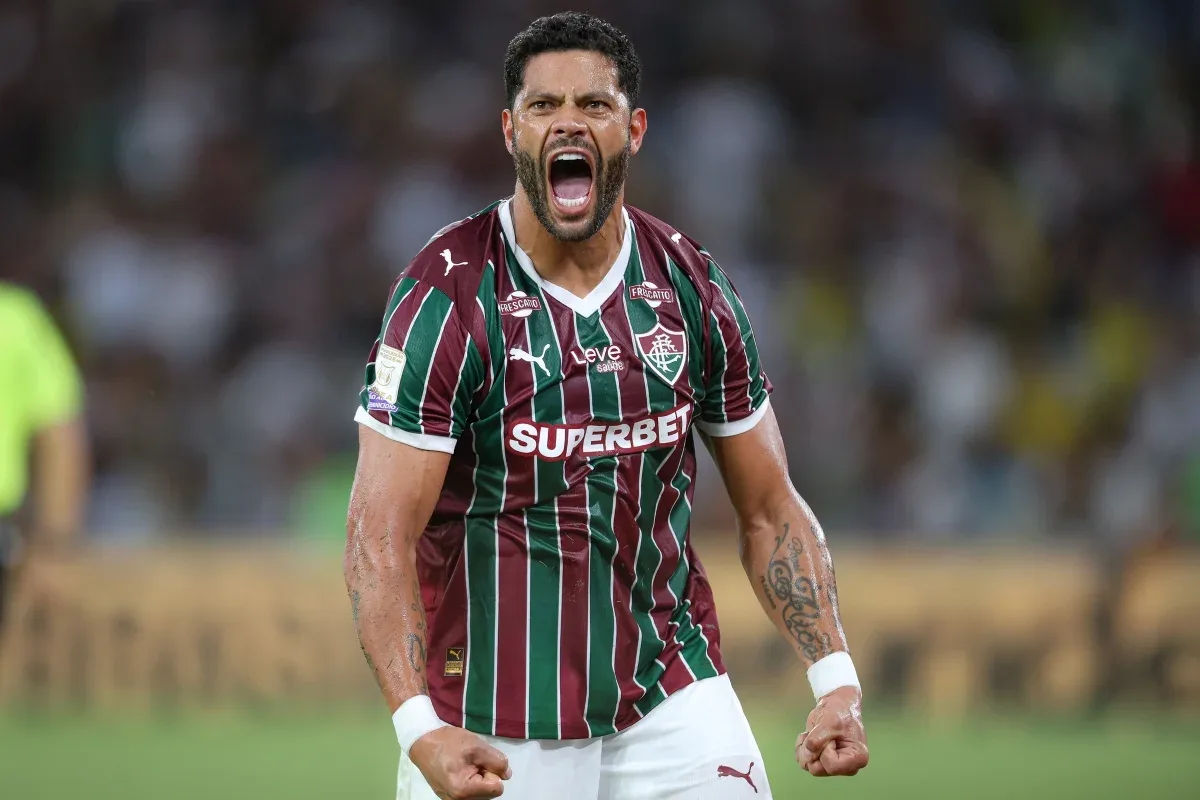 Fluminense bate o Vasco e sobe ao quarto lugar do Brasileirão após clássico tenso