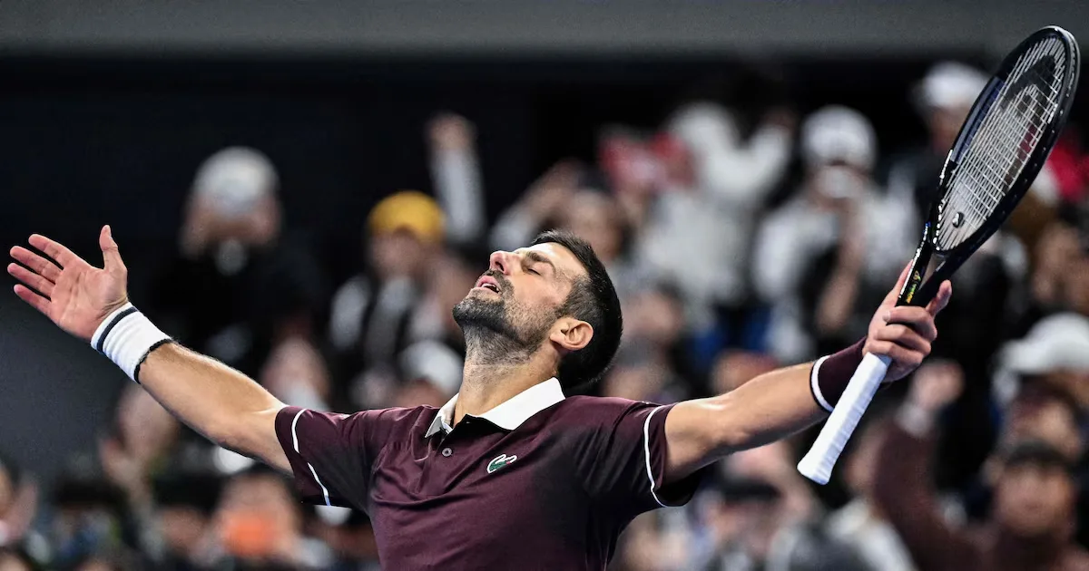 Djokovic supera Zverev e estabelece nova marca em Pequim