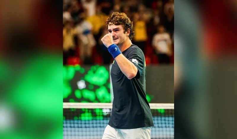 João Fonseca supera Stricker e coloca o Brasil na frente na Copa Davis