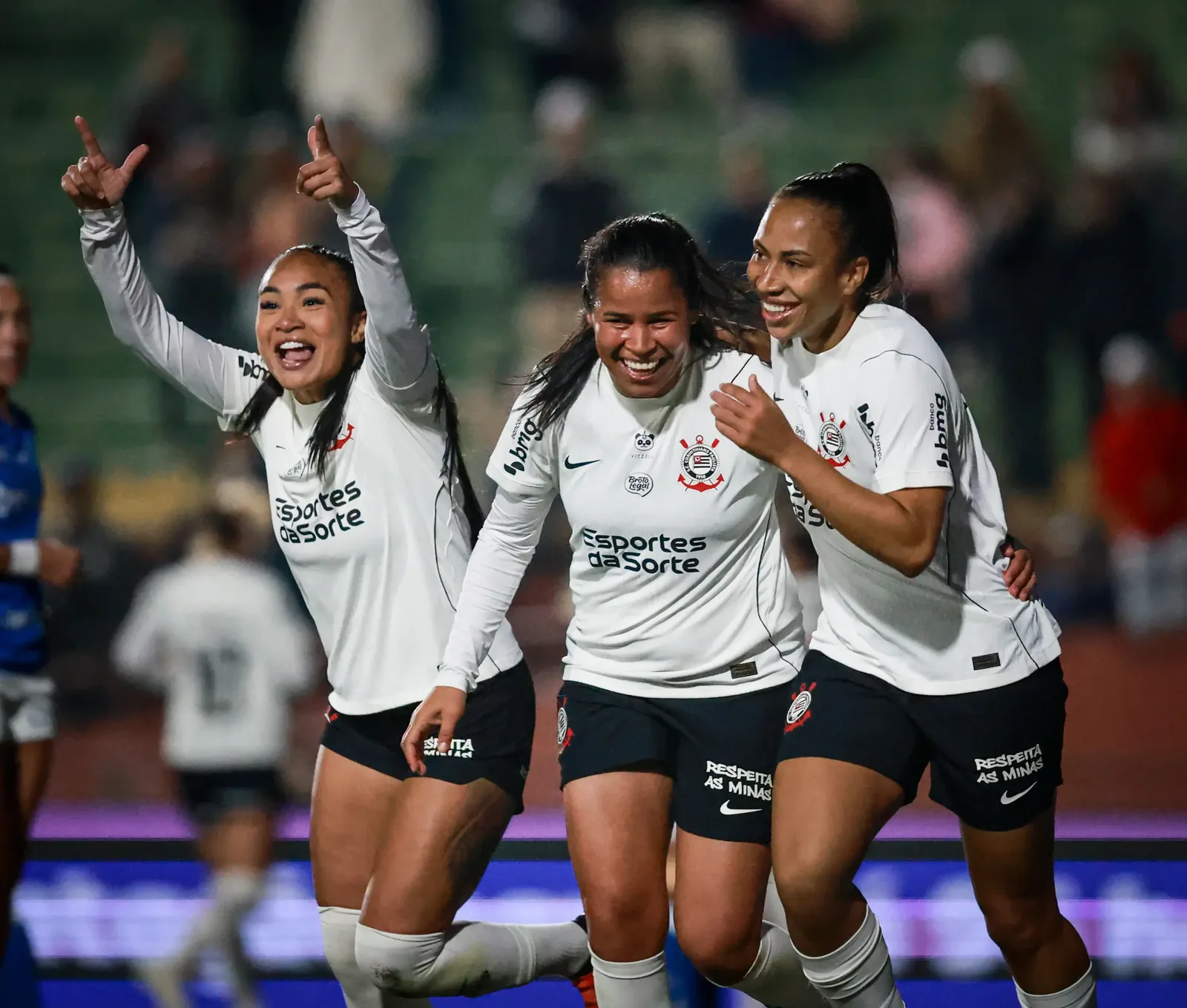 Bahia e Corinthians duelam por vaga na final do Brasileiro feminino
