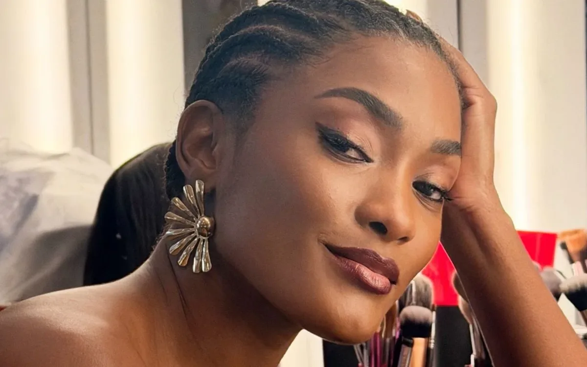 Erika Januza diz que busca caráter e bom humor em novo relacionamento