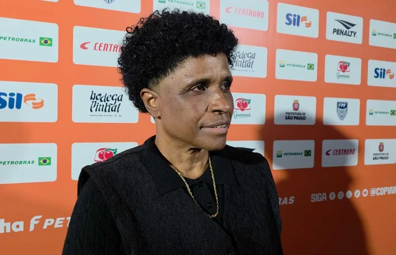 Roseli destaca avanço do futebol feminino e lembra passagem pelo Corinthians