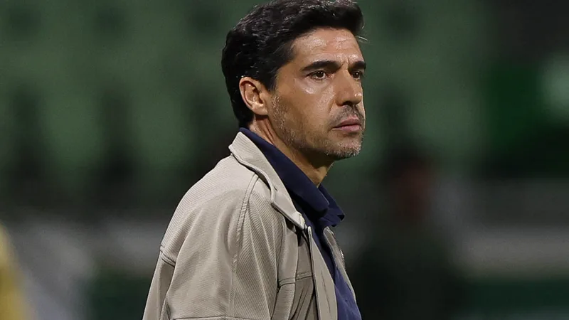 STJD libera Abel Ferreira para ficar no banco contra o Botafogo