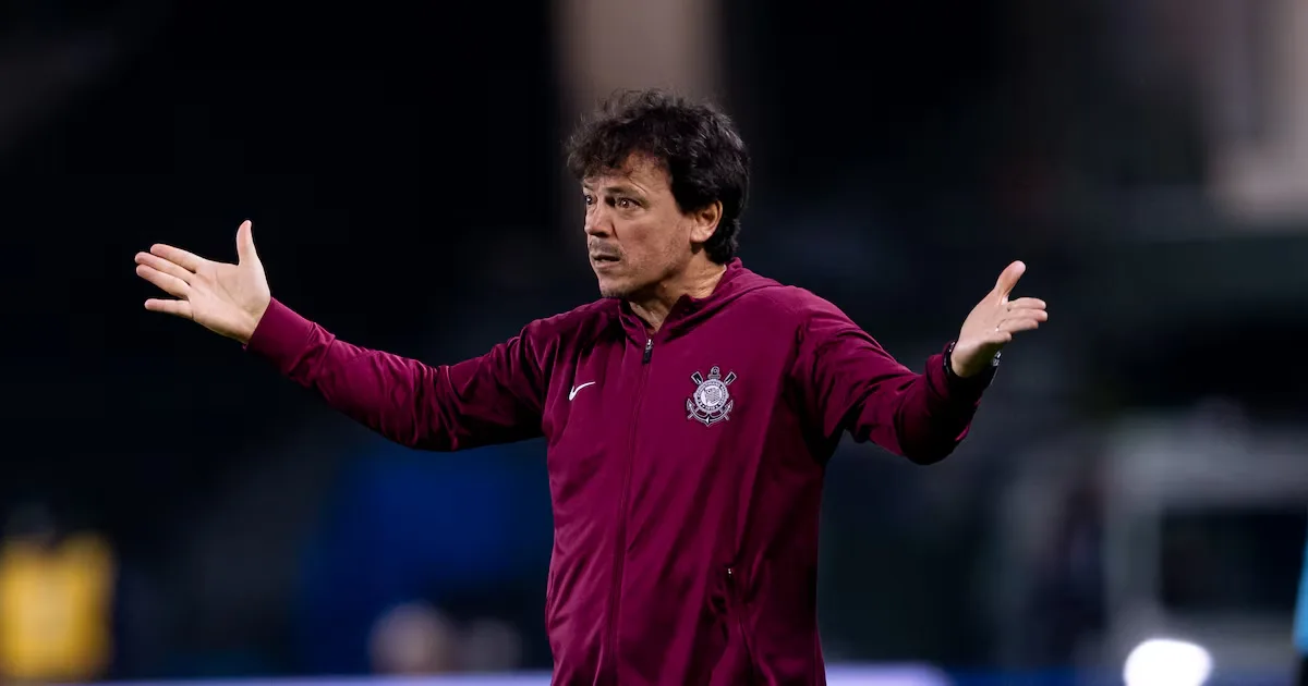 Corinthians chega à sexta derrota e tem 21,4% de risco de rebaixamento